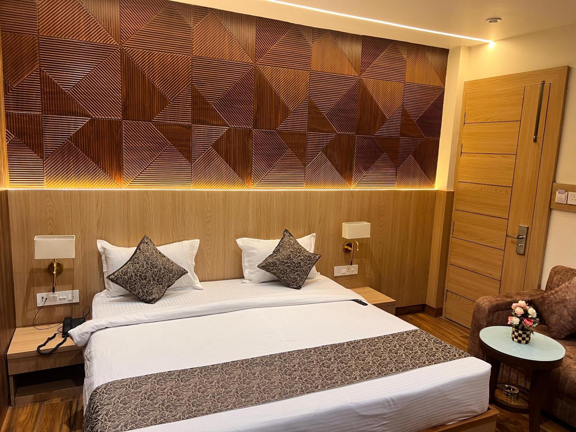 Hotel Jk Palace Prayagraj Luaran gambar