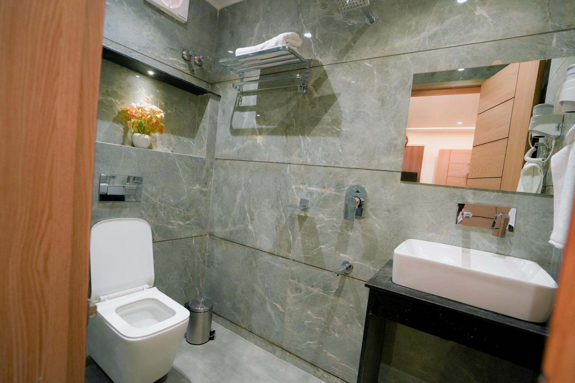 Hotel Jk Palace Prayagraj Luaran gambar