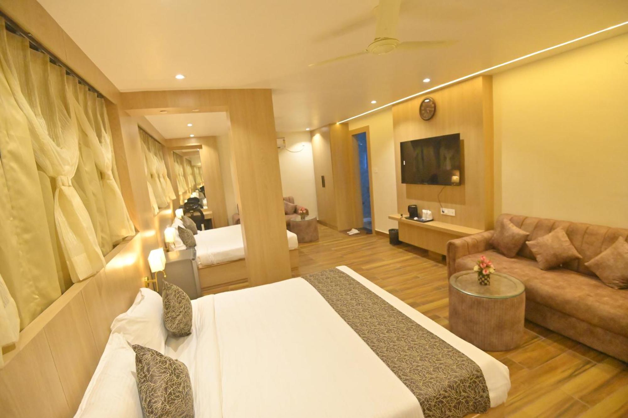 Hotel Jk Palace Prayagraj Luaran gambar