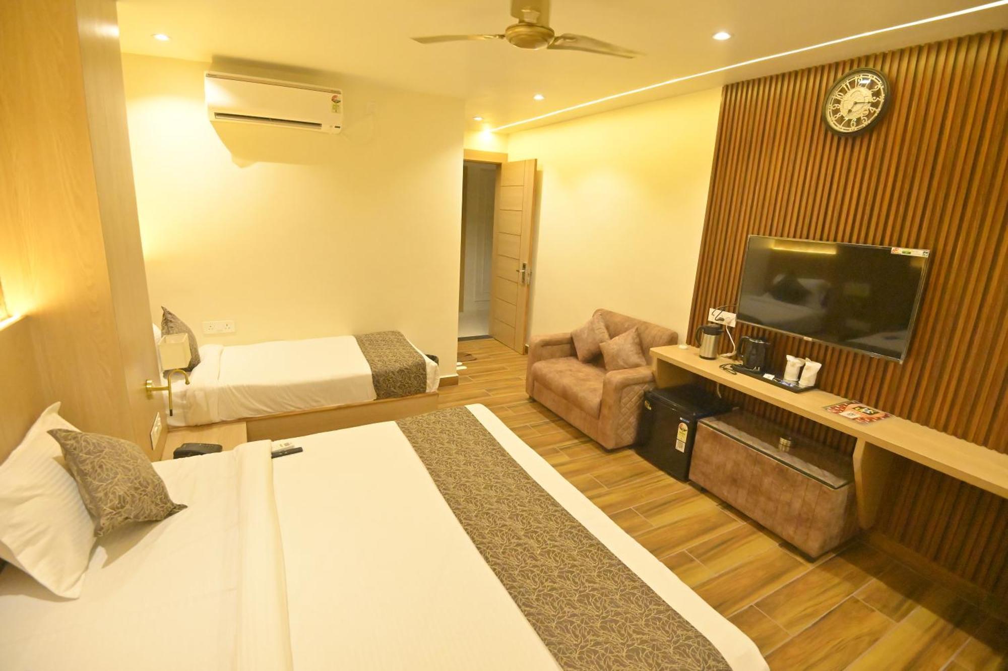 Hotel Jk Palace Prayagraj Luaran gambar