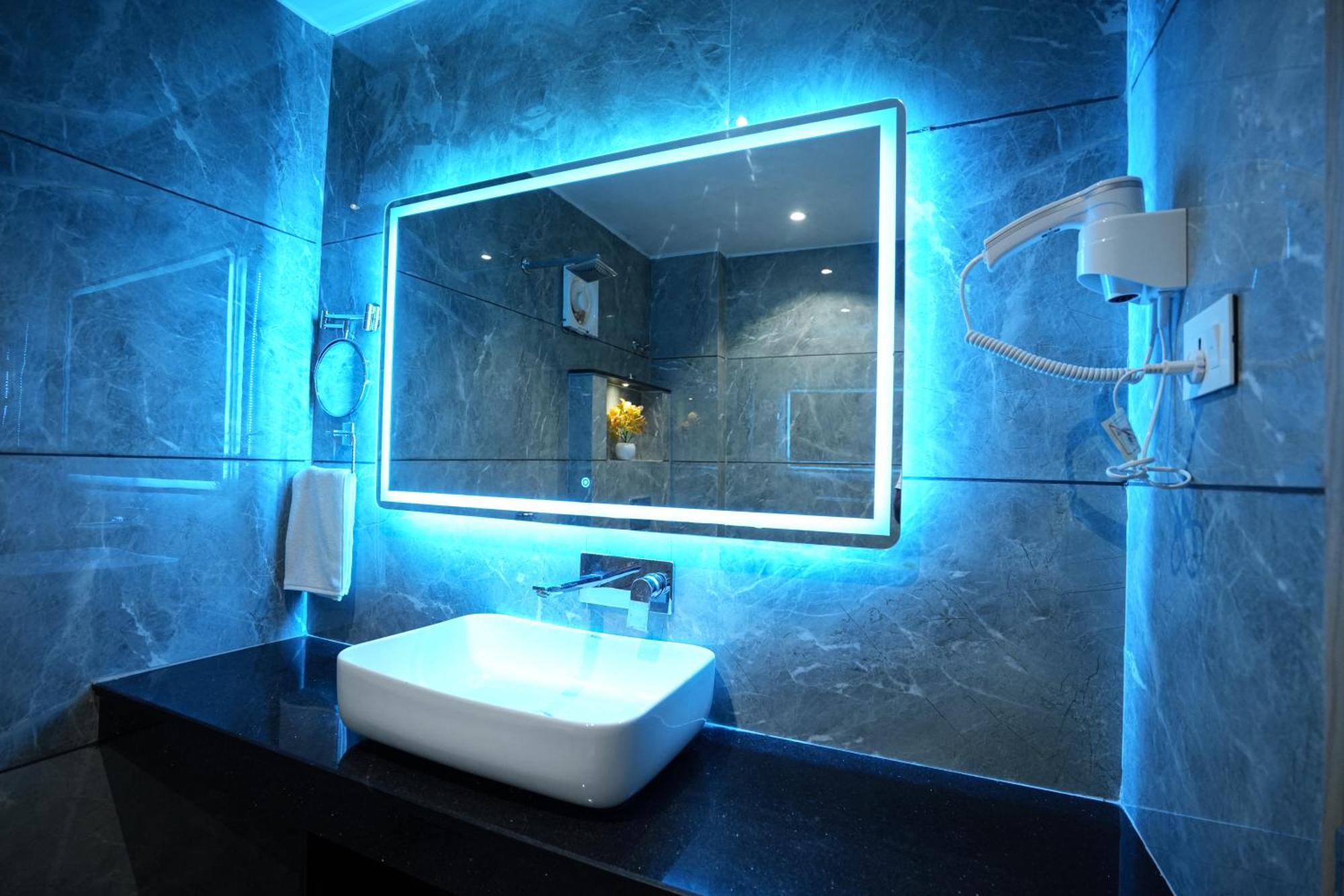 Hotel Jk Palace Prayagraj Luaran gambar