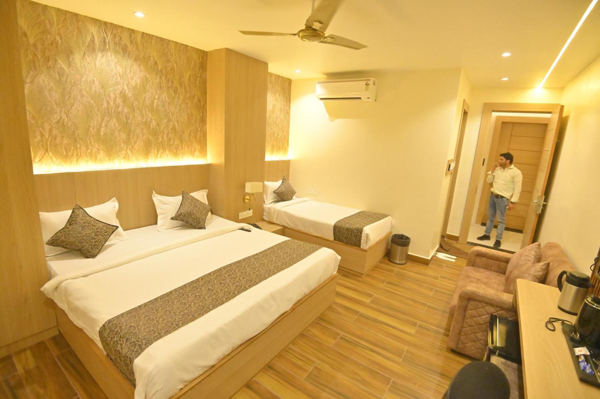 Hotel Jk Palace Prayagraj Luaran gambar